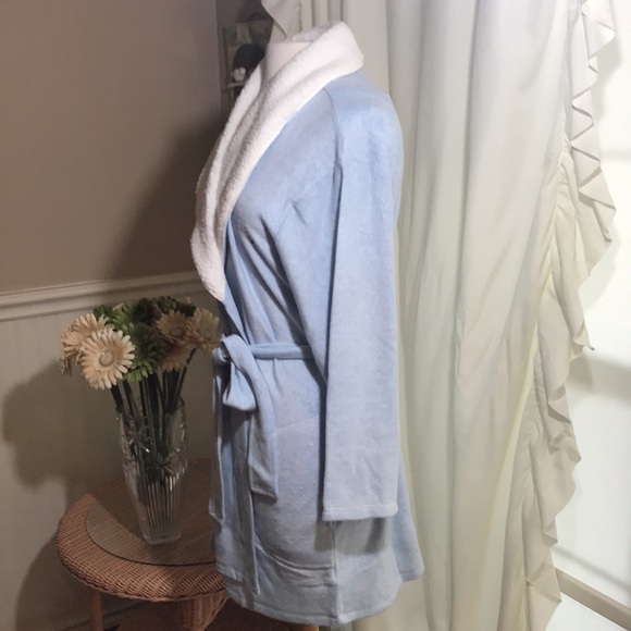 NWT POWDER BLUE ROBE SHAWL COLLAR TIE BELT. SMALL - Picture 3 of 8